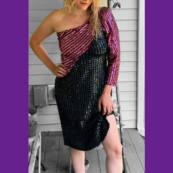 New Leaf by Samir Off the Shoulder pink Sequin Disco Party Dress - Picture 3 of 8